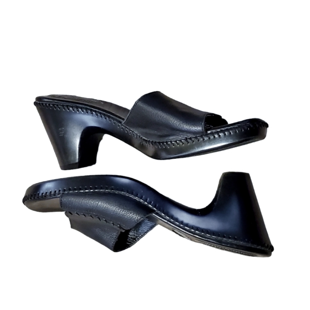 Naturalizer Black leather open toe slip on heels. Nice pre owned condition.